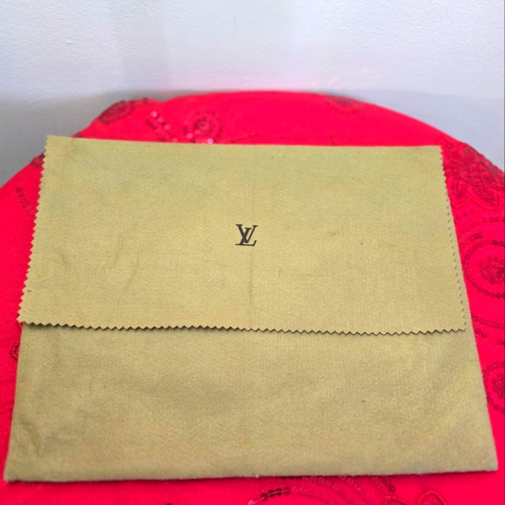 Louis Vuitton Medium Fold Over Dust Bag Beige 12.8” x 8.5”.Vintage Authentic